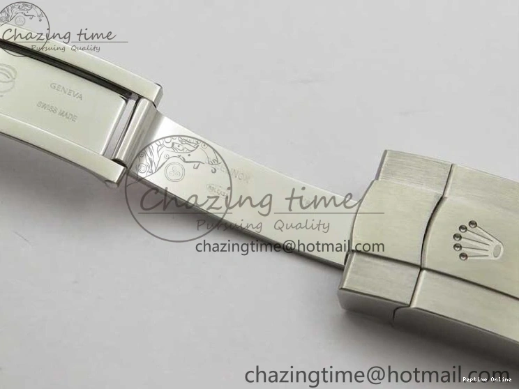 1226 Casual Oyster Perpetual 41mm 124300 EWF Best Edition Red Dial on SS Bracelet A 2856